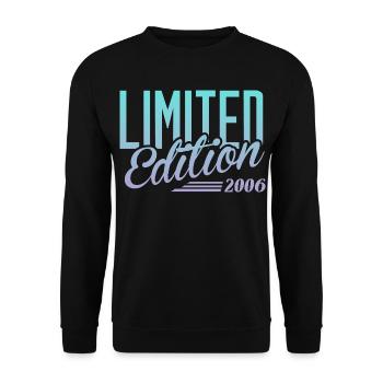 2006 vintage - Unisex Sweatshirt - black - Front - Alina (178cm) & Michal (187cm)