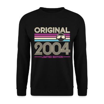 Original 2004 Limited Edition Retro - Unisex Pullover - Schwarz - Vorne - Alina (178cm) & Michal (187cm)