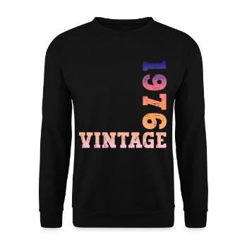Vintage 1976 - Unisex Pullover - Schwarz - Vorne - Alina (178cm) & Michal (187cm)