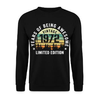 Legendary since 1972, Vintage Edition 1972 Retro - Unisex Sweatshirt - black - Front - Alina (178cm) & Michal (187cm)