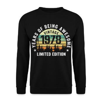 Legendary since 1978, Vintage Edition 1978 Retro - Unisex Sweatshirt - black - Front - Alina (178cm) & Michal (187cm)