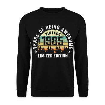 Legendär seit 1985, Vintage Edition 1985 Retro - Unisex Pullover - Schwarz - Vorne - Alina (178cm) & Michal (187cm)