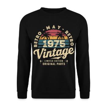 Vintage May 1975: The Authentic Myth May 1975 - Unisex Sweatshirt - black - Front - Alina (178cm) & Michal (187cm)