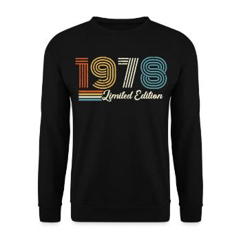 48th birthday 1978 Born 1978 - Unisex Sweatshirt - black - Front - Alina (178cm) & Michal (187cm)