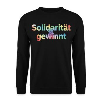 Solidarität gewinnt Statement Pride Fans LGBTQ - Unisex Pullover - Schwarz - Vorne - Alina (178cm) & Michal (187cm)