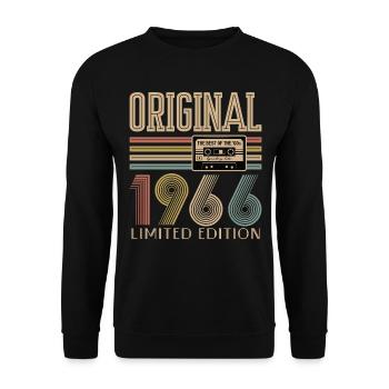 60. Geburtstag, 60 Jahre - Unisex Pullover - Schwarz - Vorne - Alina (178cm) & Michal (187cm)