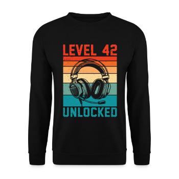 42. Geburtstag Level 42 unlocked - Unisex Pullover - Schwarz - Vorne - Alina (178cm) & Michal (187cm)