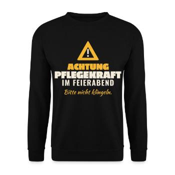 Achtung Pflegekraft Feierabend - Unisex Pullover - Schwarz - Vorne - Alina (178cm) & Michal (187cm)
