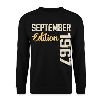 September 1967 - 57th Anniversary September 1967 - Unisex Sweatshirt - black - Front - Alina (178cm) & Michal (187cm)