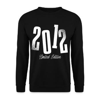 2012 Jahrgang Geburtstag Baujahr Geboren - Unisex Pullover - Schwarz - Vorne - Alina (178cm) & Michal (187cm)
