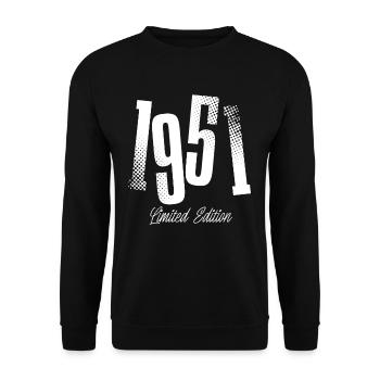 1951 Jahrgang Geburtstag Baujahr Geboren - Unisex Pullover - Schwarz - Vorne - Alina (178cm) & Michal (187cm)