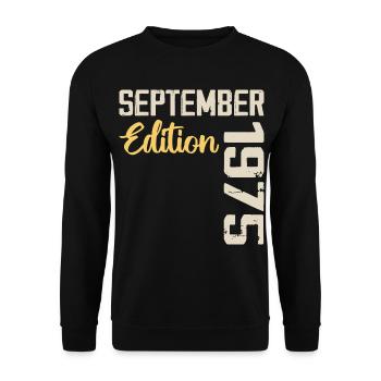September 1975 - 49th Anniversary September 1975 - Unisex Sweatshirt - black - Front - Alina (178cm) & Michal (187cm)