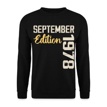 September 1978 - 46th Anniversary September 1978 - Unisex Sweatshirt - black - Front - Alina (178cm) & Michal (187cm)
