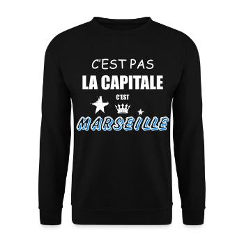 C'est Pas La Capitale C'est Marseille - Sweat-shirt Unisexe - noir - Devant - Alina (178cm) & Michal (187cm)