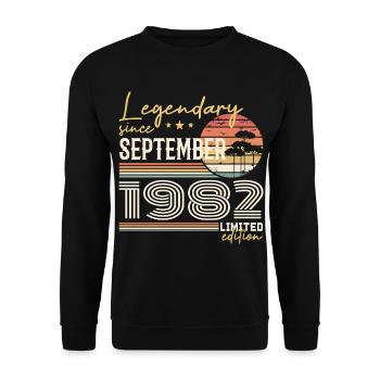 September 1982 Born in September 1982 September 1982 - Unisex Sweatshirt - black - Front - Alina (178cm) & Michal (187cm)
