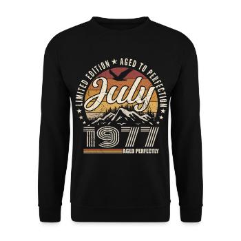 July 1977 48th Anniversary Gift July 1977 - Unisex Sweatshirt - black - Front - Alina (178cm) & Michal (187cm)