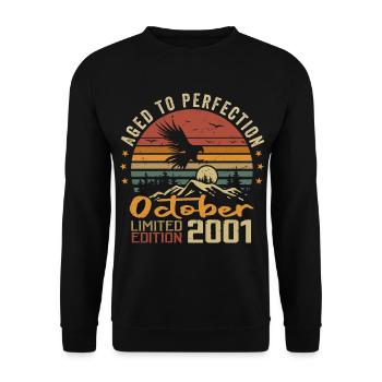 Vintage October 2001 - October 2001 Retro Gift - Unisex Sweatshirt - black - Front - Alina (178cm) & Michal (187cm)