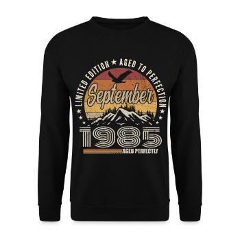 Born in September 1985 - Birthday September 1985 - Unisex Sweatshirt - black - Front - Alina (178cm) & Michal (187cm)