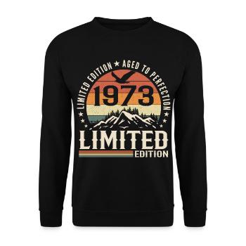 Cadeau Anniversaire 1973 - Vintage 1973 Rétro 1973 - Sweat-shirt Unisexe - noir - Devant - Alina (178cm) & Michal (187cm)