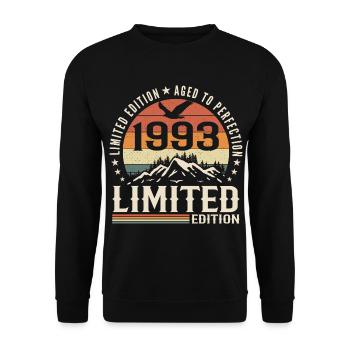 1993 Birthday Gift - Vintage 1993 Retro 1993 - Unisex Sweatshirt - black - Front - Alina (178cm) & Michal (187cm)