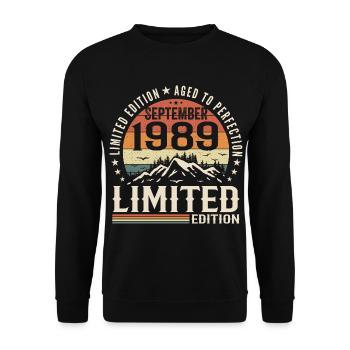 September 1989, September 1989 Birthday Gift - Unisex Sweatshirt - black - Front - Alina (178cm) & Michal (187cm)