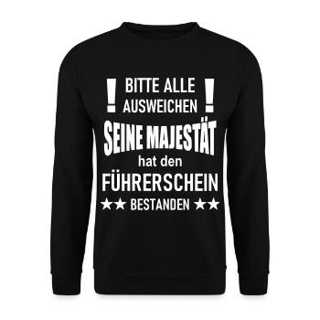 Führerschein bestanden - Unisex Pullover - Schwarz - Vorne - Alina (178cm) & Michal (187cm)