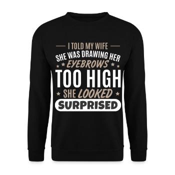 Ehefrau Ehemann Witz Männer Lustig - Unisex Pullover - Schwarz - Vorne - Alina (178cm) & Michal (187cm)