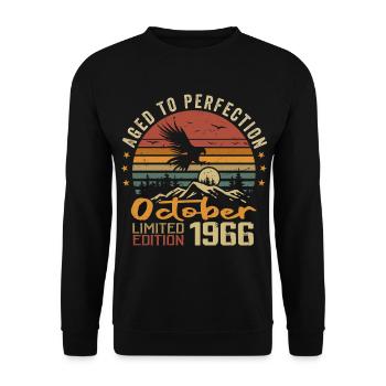 Vintage October 1966 - October 1966 Retro Gift - Unisex Sweatshirt - black - Front - Alina (178cm) & Michal (187cm)