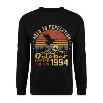 Vintage October 1994 - October 1994 Retro Gift - Unisex Sweatshirt - black - Front - Alina (178cm) & Michal (187cm)