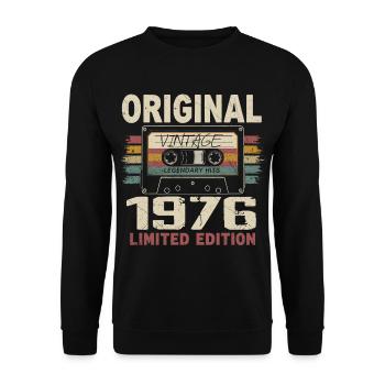 1976 Birthday Gift 1976 Vintage 1976 Retro - Unisex Sweatshirt - black - Front - Alina (178cm) & Michal (187cm)
