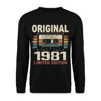 1981 Geburtstagsgeschenk 1981 Jahrgang 1981 Retro - Unisex Pullover - Schwarz - Vorne - Alina (178cm) & Michal (187cm)