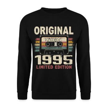 1995 Geburtstagsgeschenk 1995 Jahrgang 1995 Retro - Unisex Pullover - Schwarz - Vorne - Alina (178cm) & Michal (187cm)