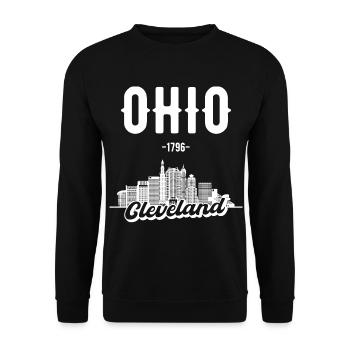 Cleveland Ohio Skyline Gift - Unisex Sweatshirt - black - Front - Alina (178cm) & Michal (187cm)