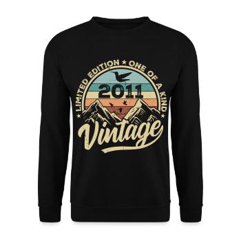 Original Jahrgang 2011 Geburtstagsgeschenk 2011 - Unisex Pullover - Schwarz - Vorne - Alina (178cm) & Michal (187cm)