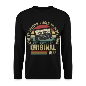 1977 Vintage Vintage 1977 Birthday 1977 Retro - Unisex Sweatshirt - black - Front - Alina (178cm) & Michal (187cm)