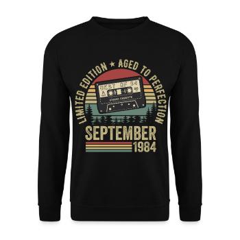 Born in September 1984 Vintage 1984 - Unisex Sweatshirt - black - Front - Alina (178cm) & Michal (187cm)