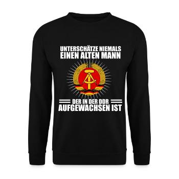 Ossi Geschenk und idee für NVA die in Armee waren - Unisex Pullover - Schwarz - Vorne - Alina (178cm) & Michal (187cm)
