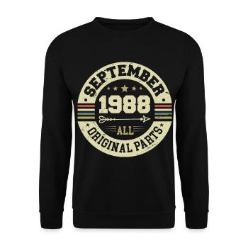 36th birthday 1988 Legendary since September 1988 - Unisex Sweatshirt - black - Front - Alina (178cm) & Michal (187cm)