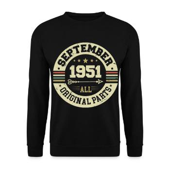 73rd birthday 1951 Legendary since September 1951 - Unisex Sweatshirt - black - Front - Alina (178cm) & Michal (187cm)