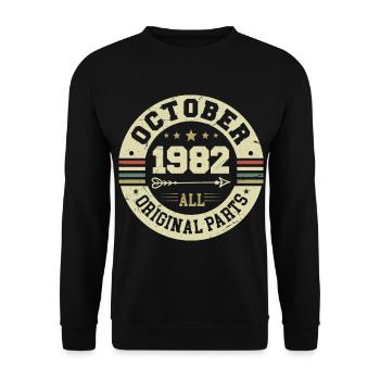 Legendary since October 1982 Birthday October 1982 - Unisex Sweatshirt - black - Front - Alina (178cm) & Michal (187cm)