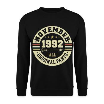 Vintage November 1992 - Birthday November 1992 - Unisex Sweatshirt - black - Front - Alina (178cm) & Michal (187cm)