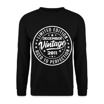 December 2011 Retro Vintage Gift December 2011 - Unisex Sweatshirt - black - Front - Alina (178cm) & Michal (187cm)