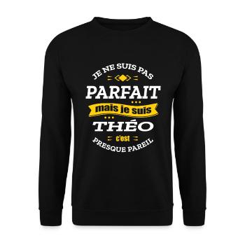 THÉO PARFAIT - PRENOM THÉO - Sweat-shirt Unisexe - noir - Devant - Alina (178cm) & Michal (187cm)