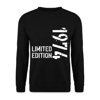 LIMITIERTE AUFLAGE 1974 - Unisex Pullover - Schwarz - Vorne - Alina (178cm) & Michal (187cm)