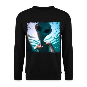 Alien Selfie - Unterwasserabenteuer - Unisex Pullover - Schwarz - Vorne - Alina (178cm) & Michal (187cm)