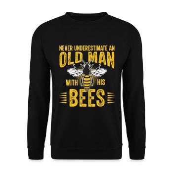 Never underestimate an old man with bees - Unisex Sweatshirt - black - Front - Alina (178cm) & Michal (187cm)