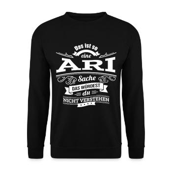 ARI, DER KATALYSATOR FÜR DEINEN ERFOLG - Unisex Pullover - Schwarz - Vorne - Alina (178cm) & Michal (187cm)
