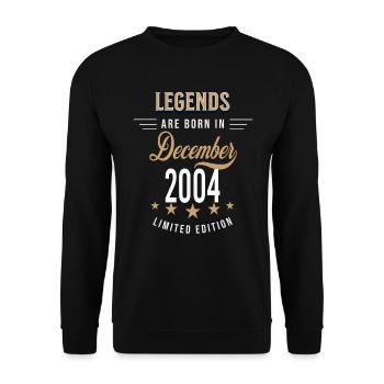 Legends are born in December 2004 - Unisex Sweatshirt - black - Front - Alina (178cm) & Michal (187cm)