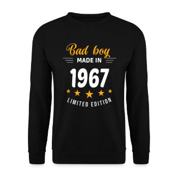 Bad Boy aus dem Jahr 1967 - Unisex Pullover - Schwarz - Vorne - Alina (178cm) & Michal (187cm)