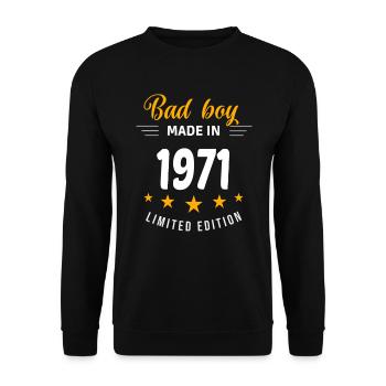 Bad Boy aus dem Jahr 1971 - Unisex Pullover - Schwarz - Vorne - Alina (178cm) & Michal (187cm)